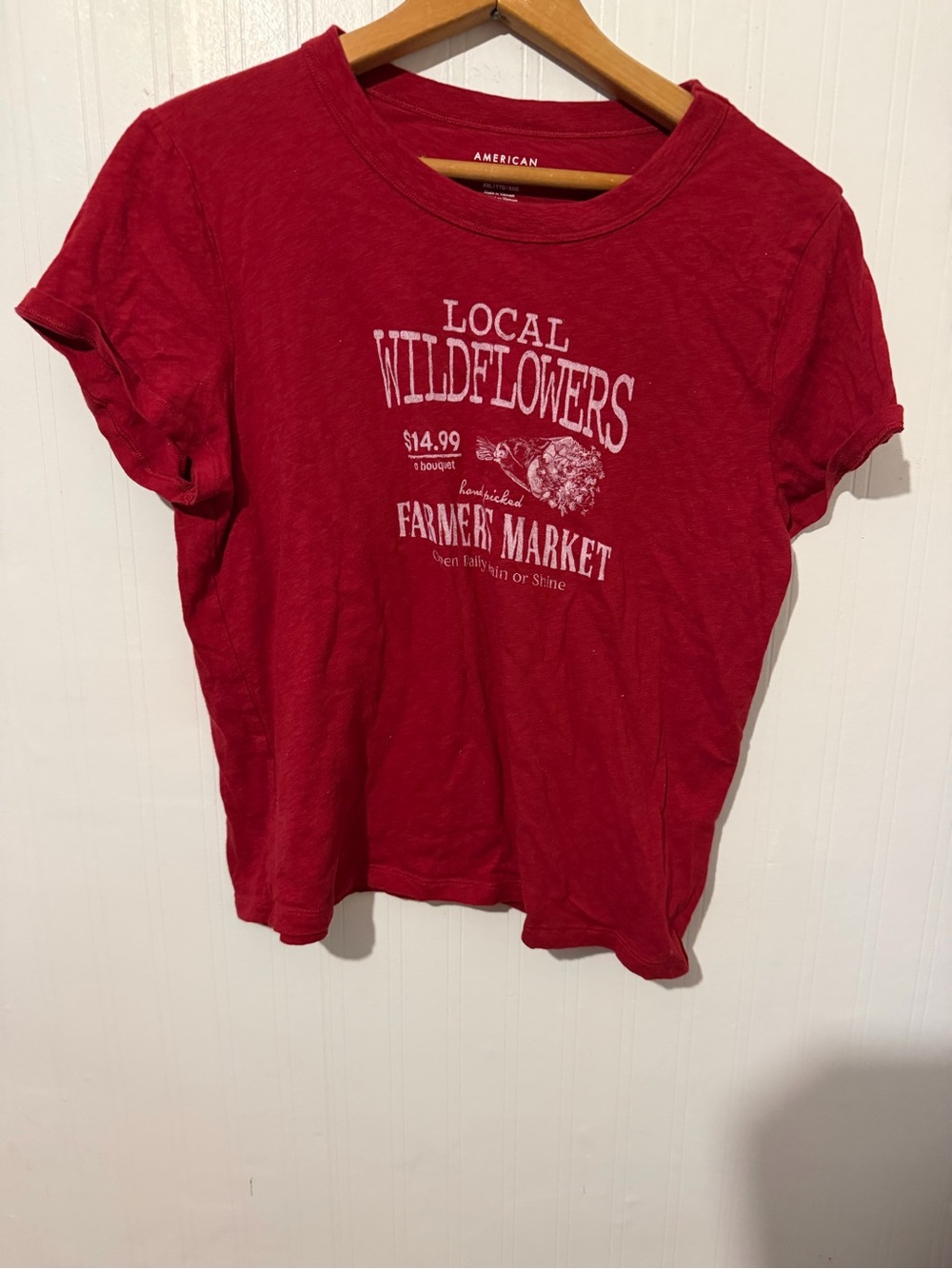 Red 'Local Wildflowers' Graphic Tee - Red XXL